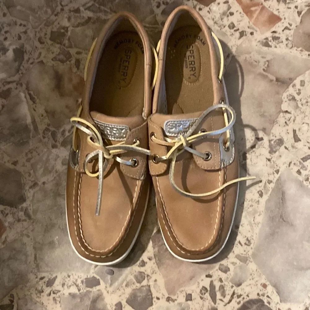 Sperry Blue fish Boat Shoe's, Size 7.5, Tan